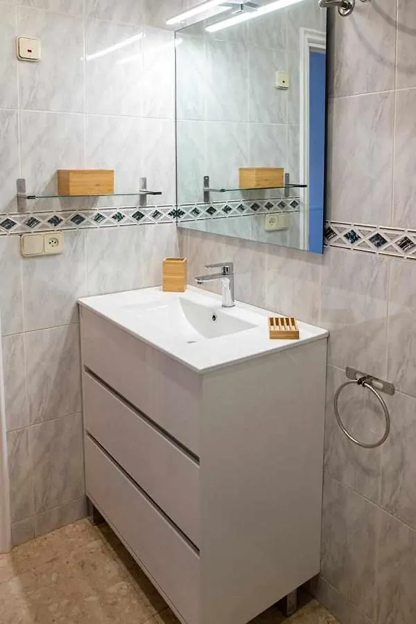 Apartamento Vista Mar En Sagaro A 100M Playa 桑特费柳德吉克索尔斯 公寓